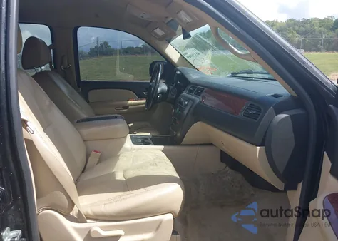 2007 Chevrolet Tahoe Lt z USA, uszkodzony, nr VIN 1GNFC13067R336512